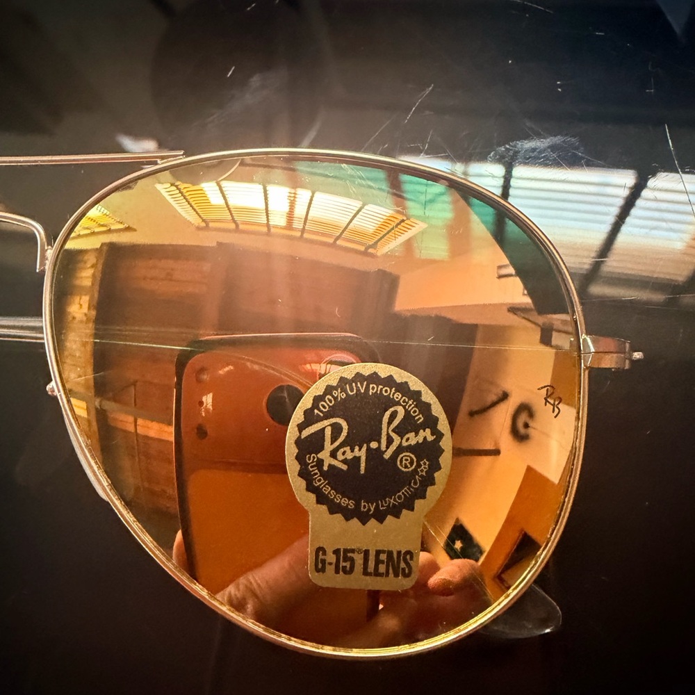 Ray-Ban Gold Mirror Aviator Sunglasses - Picture 5 of 16